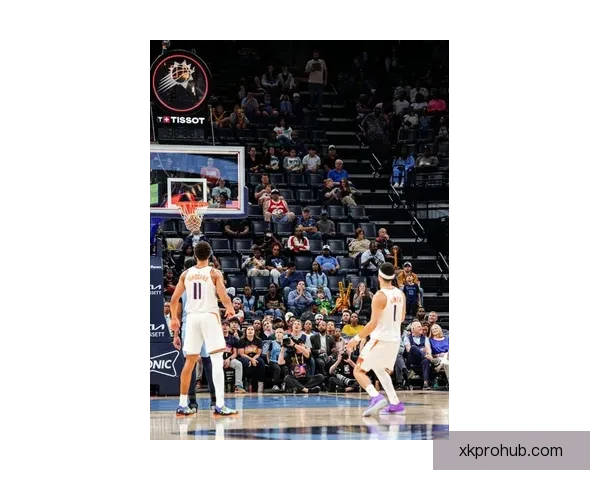 布克砍下36分引领太阳客场战胜灰熊 杰伦格林贡献21分6篮板吉莱斯皮双十