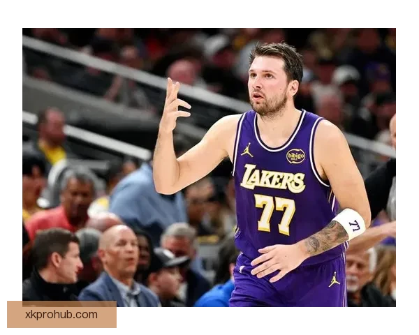 东契奇意外受伤湖人状态急转直下从巅峰跌入低谷